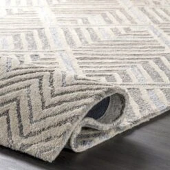 NuLOOM Taytum Handmade Wool Diamond Trellis Area Rug 13 NuLOOM Taytum Handmade Wool Diamond Trellis Area Rug -Decor Vista GUEST 05cabc17 ad6f 480b 839f 80af290f6044