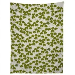 Joy Laforme Fields Of Clover Tapestry - Society6 -Decor Vista GUEST 202892e6 39bd 4e40 940c 3adb8f9ef2a6