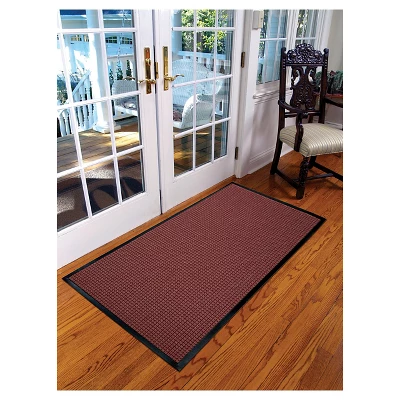 3'x4' Solid Dotted Doormat Burgundy/Black - HomeTrax 4 3'x4' Solid Dotted Doormat Burgundy/Black - HomeTrax - Image 2