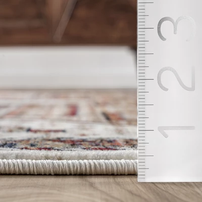 NuLOOM Evie Global Inspired Emblem Fringe Area Rug 6 NuLOOM Evie Global Inspired Emblem Fringe Area Rug - Image 4