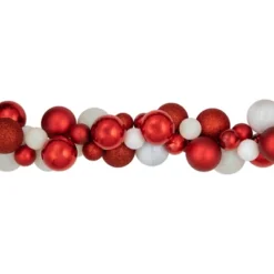 Northlight 6' Red And White 3-Finish Shatterproof Ball Christmas Garland -Decor Vista GUEST 4d18fb18 69ab 41c3 bba5 3f34e1d0885d