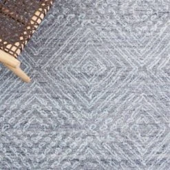 Abstract ABT146 Hand Tufted Area Rug - Safavieh -Decor Vista GUEST 4f74684c 2842 4f75 84a3 5f032f8638c9