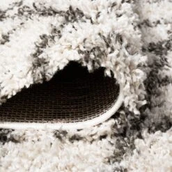 Algaida Moroccan Diamond Shag Area Rug - JONATHAN Y -Decor Vista GUEST 550701b7 89bd 4c58 a402 ab5ac709c604