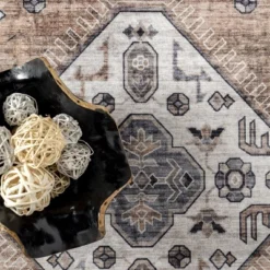 NuLOOM Evelina Traditional Stain Repellent Machine Washable Area Rug -Decor Vista GUEST 562d75cf a928 4781 90f6 4891b273dbb8