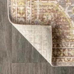 Petras Modern Ornate Medallion Area Rug - JONATHAN Y -Decor Vista GUEST 58dfbf17 9e86 489a 921d 0b900e76fd2f