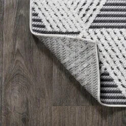 Jazz High-Low Pile Art Deco Geometric Indoor/Outdoor Area Rug - JONATHAN Y -Decor Vista GUEST 6676b6e4 0e78 4017 b2cd 229625c1bf12