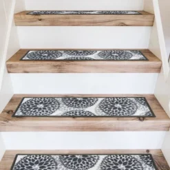 World Rug Gallery Modern Floral Circles Non-Slip Stair Treads -Decor Vista GUEST 6cd51c9c 6f1c 4dd0 86c0 37008bb7034b
