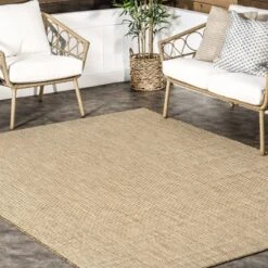 NuLOOM Rosy Classic Indoor/Outdoor Area Rug -Decor Vista GUEST 7485417d 680b 4f02 8500 575fc8667d2b
