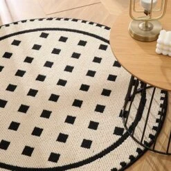 Zarkea® 39" X 39" Round Modern Abstract Mat, Black & White Geometric Pattern, Washable Microfiber Non-Slip Rug For Indoor/Outdoor Use -Decor Vista GUEST 77760eb5 c29a 4474 9893 048f076c0665