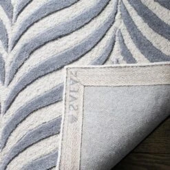 Malibu Geometric Tufted Area Rug - Safavieh -Decor Vista GUEST 87df5065 b5f3 4e2b 9d4c a1bc3af410d3