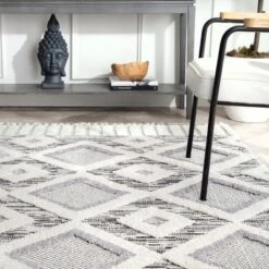 NuLOOM Journey Shaggy Checkered Tiles Tassel Area Rug -Decor Vista GUEST 9a642401 44e9 4949 9920 f6112f57fe75