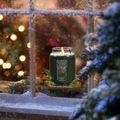 'Balsam/Cedar' 22oz Original Large Jar - Yankee Candle