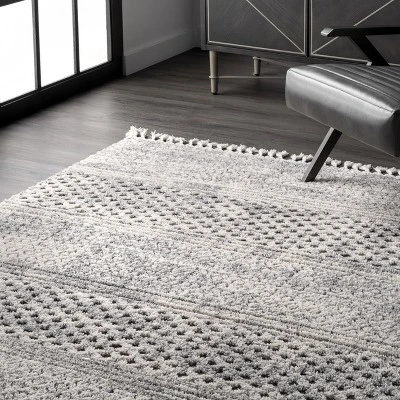 Nuloom Lira Solid 4x6 Indoor Area Rug For Living Room Bedroom Dining Room Kitchen, Grey/Ivory 10 Nuloom Lira Solid 4x6 Indoor Area Rug For Living Room Bedroom Dining Room Kitchen, Grey/Ivory - Image 8