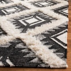 Kenya KNY453 Hand Woven Global Area Rug - Safavieh -Decor Vista GUEST aebf4c45 faea 483c 9889 64b0bdffd915