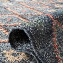 Kilim KLM753 Hand Loomed Area Rug - Safavieh -Decor Vista GUEST b61f9745 3106 487f a3fa 0b1527037b06