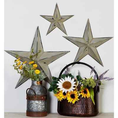 Set Of 3 Metal Stars Indoor Outdoor Wall Decors - Olivia & May 4 Set Of 3 Metal Stars Indoor Outdoor Wall Decors - Olivia & May - Image 2