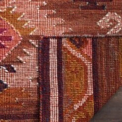 Cades Geometric Design Woven Area Rug - Safavieh -Decor Vista GUEST bbd79288 871f 4fb7 8427 89d23e22d1f1