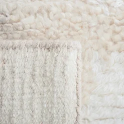 Casablanca CSB541 Hand Knotted Area Rug - Safavieh -Decor Vista GUEST c8bc3336 e3a0 44d4 aac5 936fea1ab741