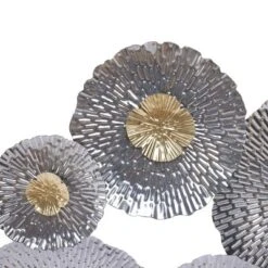 LuxenHome Silver And Gold Flowers Metal Wall Decor -Decor Vista GUEST ce10bf92 a4cc 4497 aefe 387d5e4b2a01