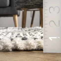 Nuloom Tessa Geometric 4x6 Shag Indoor Area Rug For Living Room Bedroom Dining Room Nursery Kitchen, Beige/Ivory -Decor Vista GUEST d28903aa 92a0 4258 86f6 65aeda5ace86