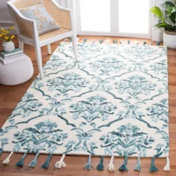 3'x5' Jacquard Hooked Accent Rug Ivory/Turquoise - Safavieh