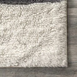 Lauren Liess X RugsUSA - Striped Wool Machine Washable Area Rug -Decor Vista GUEST f28c0aa0 6d76 4a5a a6d7 2068c8e54aab