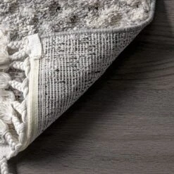 Nuloom Lira Solid 4x6 Indoor Area Rug For Living Room Bedroom Dining Room Kitchen, Grey/Ivory 15 Nuloom Lira Solid 4x6 Indoor Area Rug For Living Room Bedroom Dining Room Kitchen, Grey/Ivory -Decor Vista GUEST fc21e8fe b4cf 41d0 bebb 9f1fd0e93257