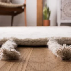 Casablanca CSB203 Hand Tufted Moroccan Area Rug - Safavieh -Decor Vista GUEST fdbd97a6 bf3a 4e9d a5bd be41070f6e86